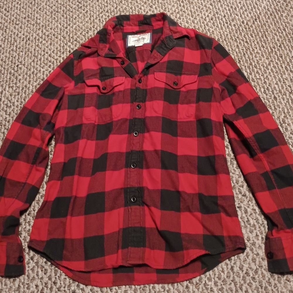 Men's American Eagle Buffalo plaid shirt